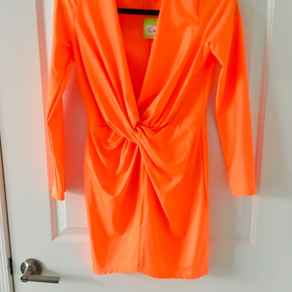 Dress - Picture 2 of 5